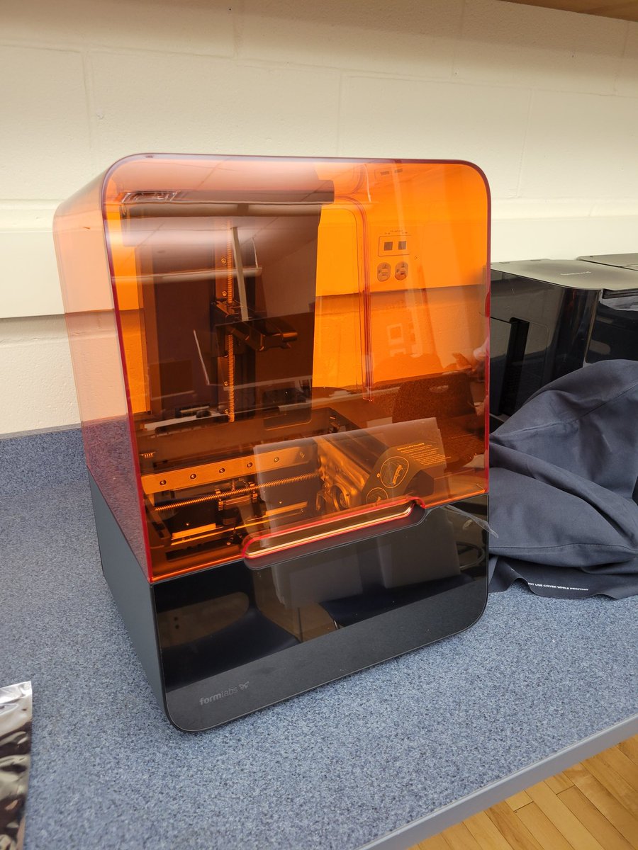 shs_Arch_Design's tweet photo. Look what was delivered today! Can't wait to get this new SLA 3D printer up and running for our 3D printing and modeling classes! @NJspartascience @Dr_Lazzara @Kopf218 @SpartaVP @formlabs https://t.co/zLV5LjjC6C