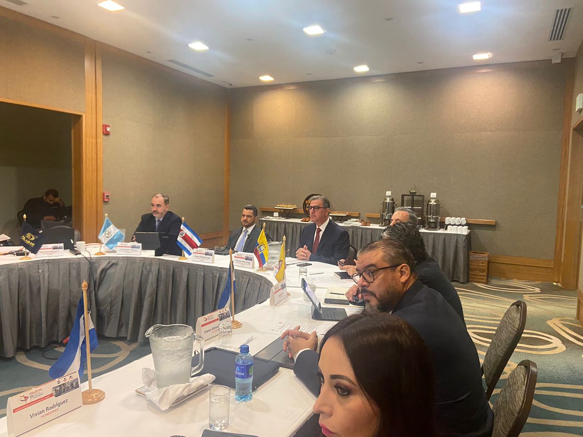 FelabanOnline's tweet photo. Estamos en la reunión del Comité Latinoamericano de Fideicomiso - COLAFI, en el marco del 31° Congreso Latinoamericano de Fideicomiso -  #COLAFI2022 que se realizará en #Panamá del 20 al 21 de octubre. https://t.co/BWMZahfbbf