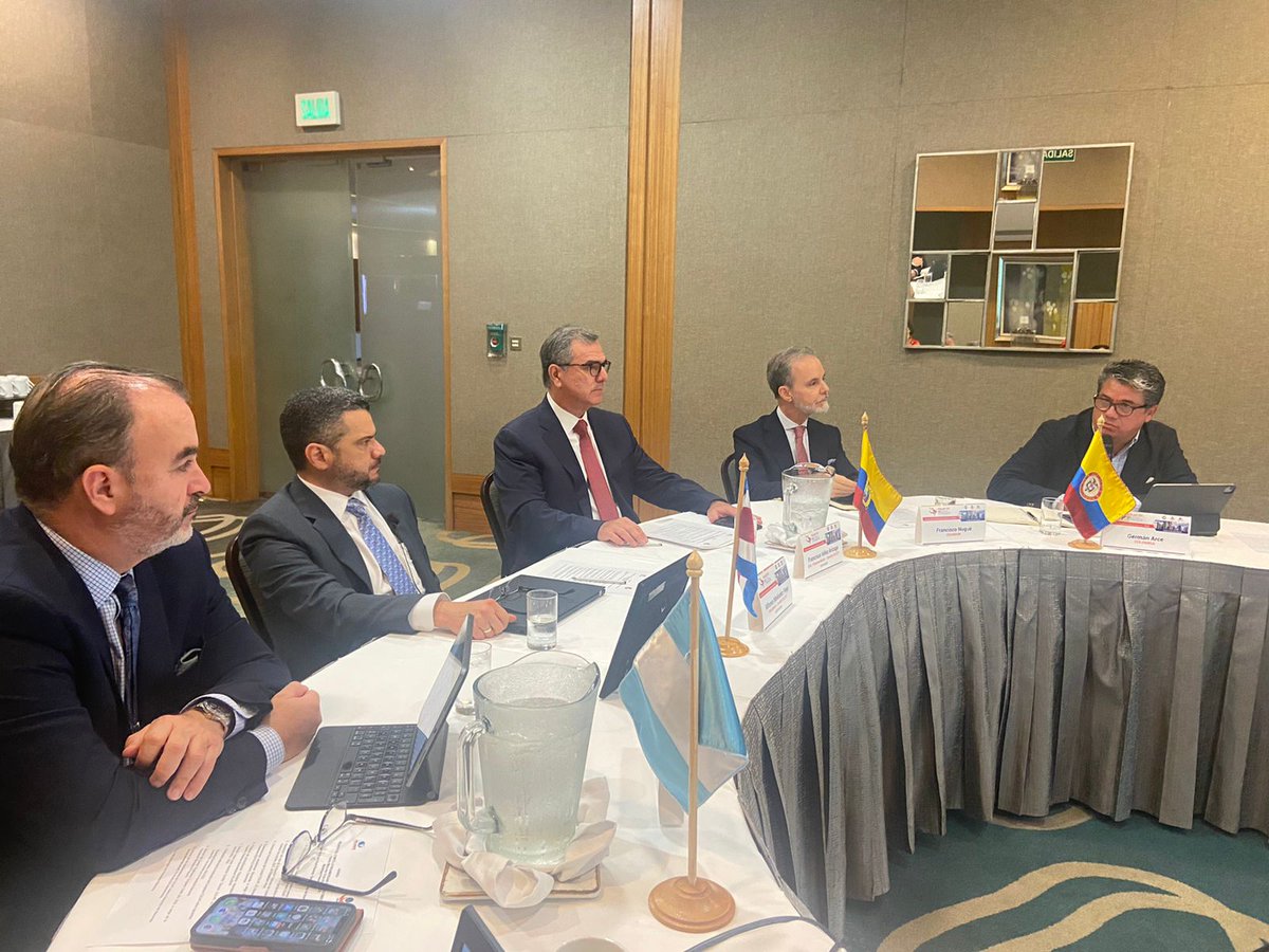 FelabanOnline's tweet photo. Estamos en la reunión del Comité Latinoamericano de Fideicomiso - COLAFI, en el marco del 31° Congreso Latinoamericano de Fideicomiso -  #COLAFI2022 que se realizará en #Panamá del 20 al 21 de octubre. https://t.co/BWMZahfbbf