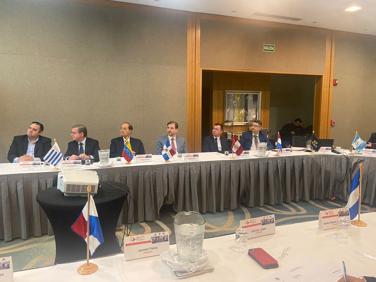 FelabanOnline's tweet photo. Estamos en la reunión del Comité Latinoamericano de Fideicomiso - COLAFI, en el marco del 31° Congreso Latinoamericano de Fideicomiso -  #COLAFI2022 que se realizará en #Panamá del 20 al 21 de octubre. https://t.co/BWMZahfbbf