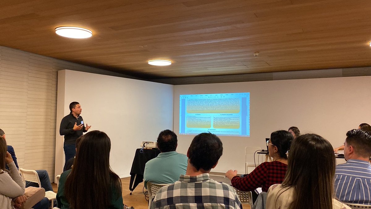 <a href="/borjaaso/">Borja A. M.</a> junto a <a href="/SG_Ceballos/">SILVIA GARCÍA CEBALL</a> nos cuentan una experiencia didáctica llevada a cabo con maestros y maestras en formación: cómo vivenciar el patrimonio: un laboratorio patrimonial para la enseñanza-aprendizaje de las Ciencias Sociales en la formación de docentes en Ed. Primaria.