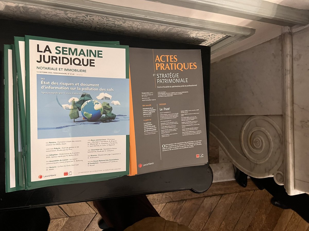 La rédaction #notaires de <a href="/LexisNexisFr/">LexisNexis France</a> accompagne les étudiants !! Remise de prix du M2 Gestion de #patrimoine de <a href="/AssasUniversite/">Panthéon-Assas université</a>. Merci au Professeur Sophie Gaudemet et bravo à toute la promotion !