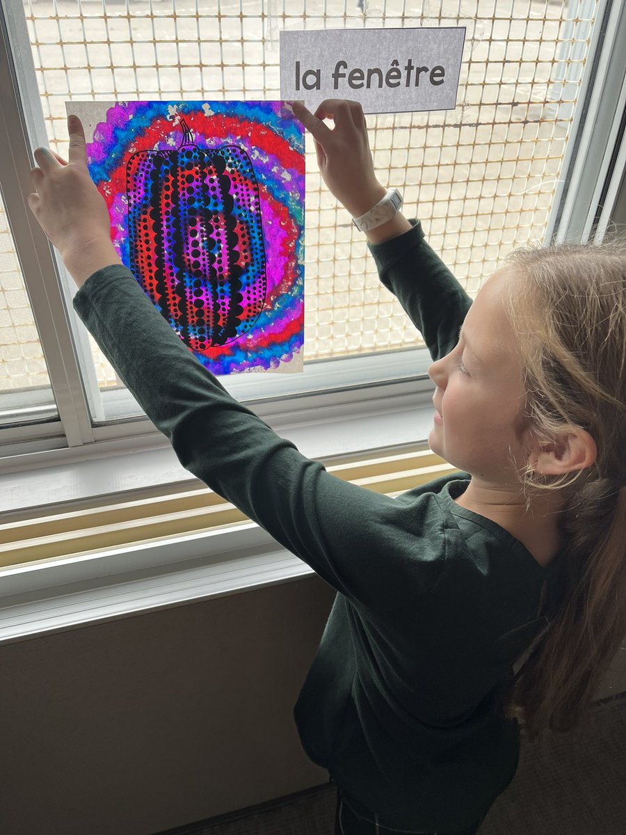 Dots, dots and more DOTS!!! Inspired by Japanese artist Yayoi Kusama, Grade 3's followed a guided drawing and made their own dotted pumpkins 🎃
We added a tie dye element with bingo dabbers to give them a pop of colour 🎨