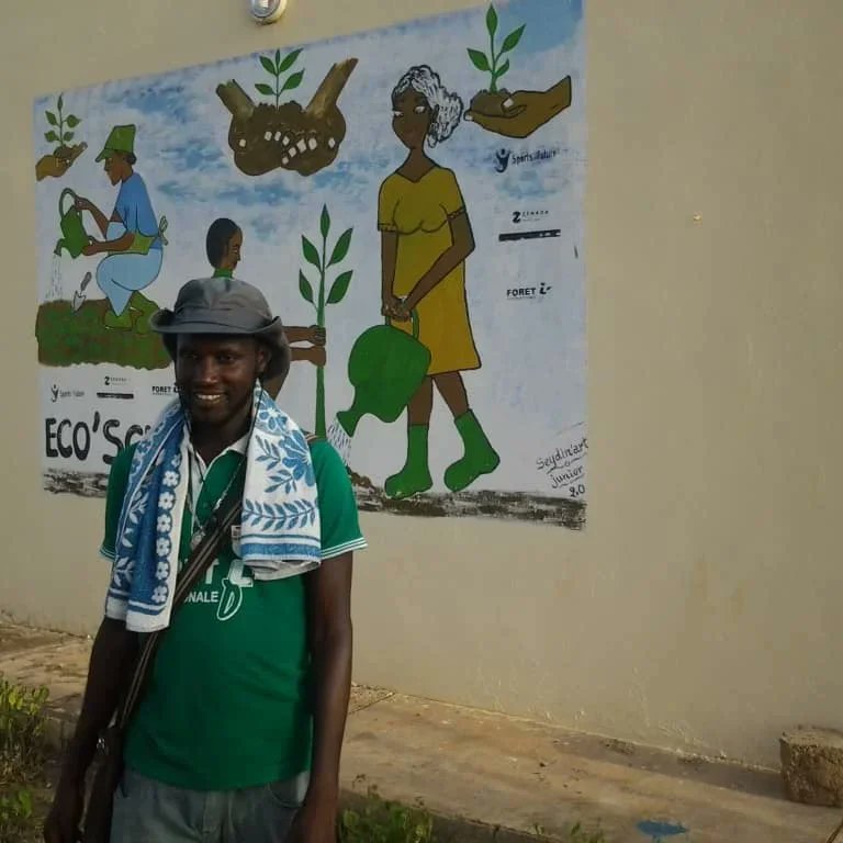foret_int's tweet photo. Dans le cadre du Projet Eco'School Goudiry, nos équipes ont effectué une visite sur le terrain pour montrer les réalisations au partenaire de la fondation Zenaga. 
👇👇👇 https://t.co/W8VsHGw3Zc