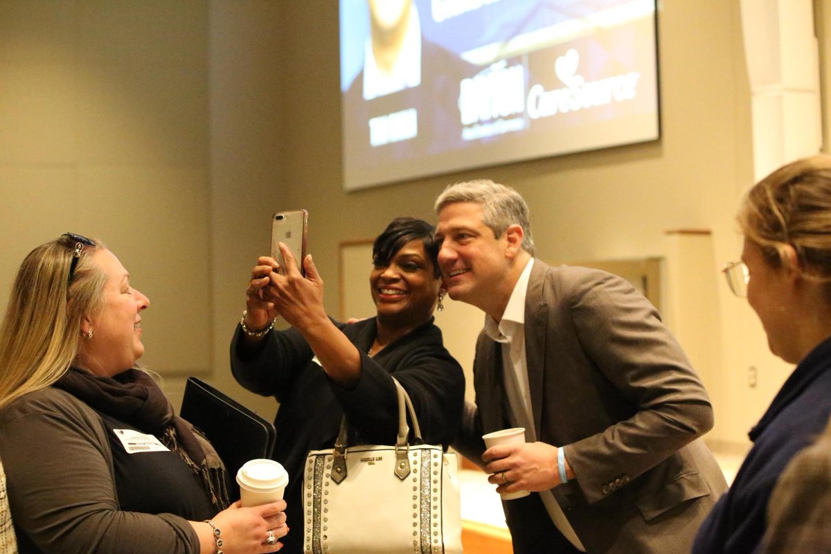 TimRyan's tweet photo. Thanks to the Dayton Chamber of Commerce for having me today.
As your next Senator, I'll always go to bat for our small businesses and work to invest in the industries of the future in Ohio. https://t.co/q2U1JxNwlJ