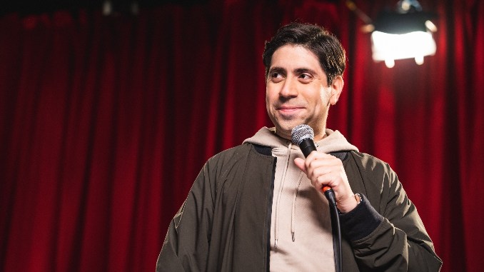 Danny Jolles' (@DannyJolles) interactive comedy special is more than a mere gimmick. Read @theclaremartin's review: bit.ly/3geuOxH