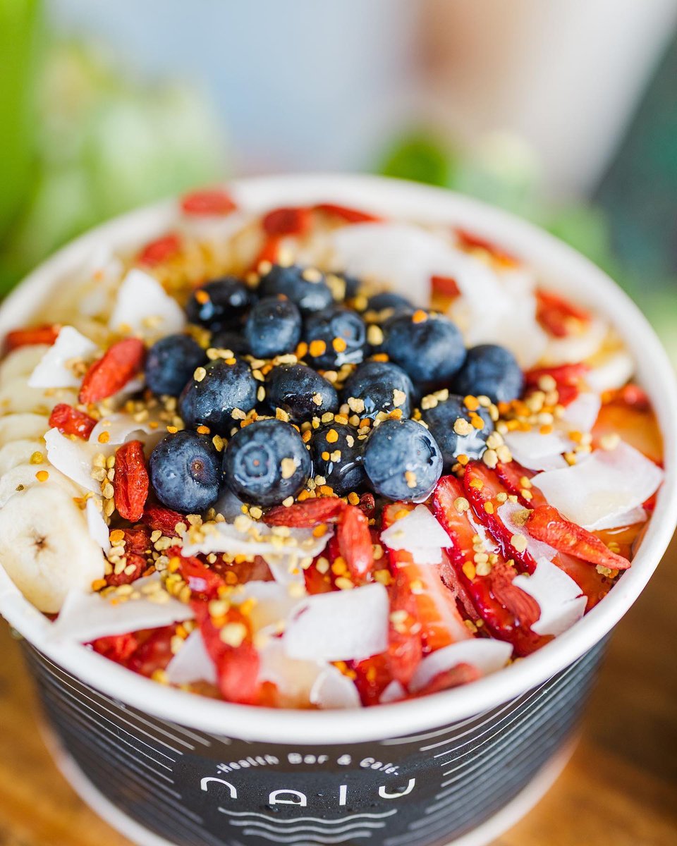 kailuatownhi's tweet photo. Looks so fresh!! Via @naluhealthbar: Life is what you make it, and we make it FRESH! #açaí #luckywelivehawaii #naluhealthbar #merchantsrow https://t.co/QRaRLQQPeF
