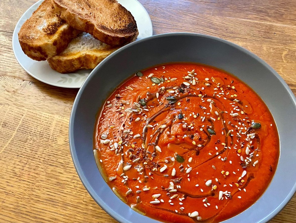 NeophyteCook's tweet photo. Roasted red pepper, tomato &amp; butternut squash soup: I roasted red peppers, butternut squash and garlic. This was then added to a food processor along with a can of tomatoes. This was then served with toasted fresh bakers bread, a drizzle of extra virgin olive oil and mixed seeds. https://t.co/GsjMgFe24P