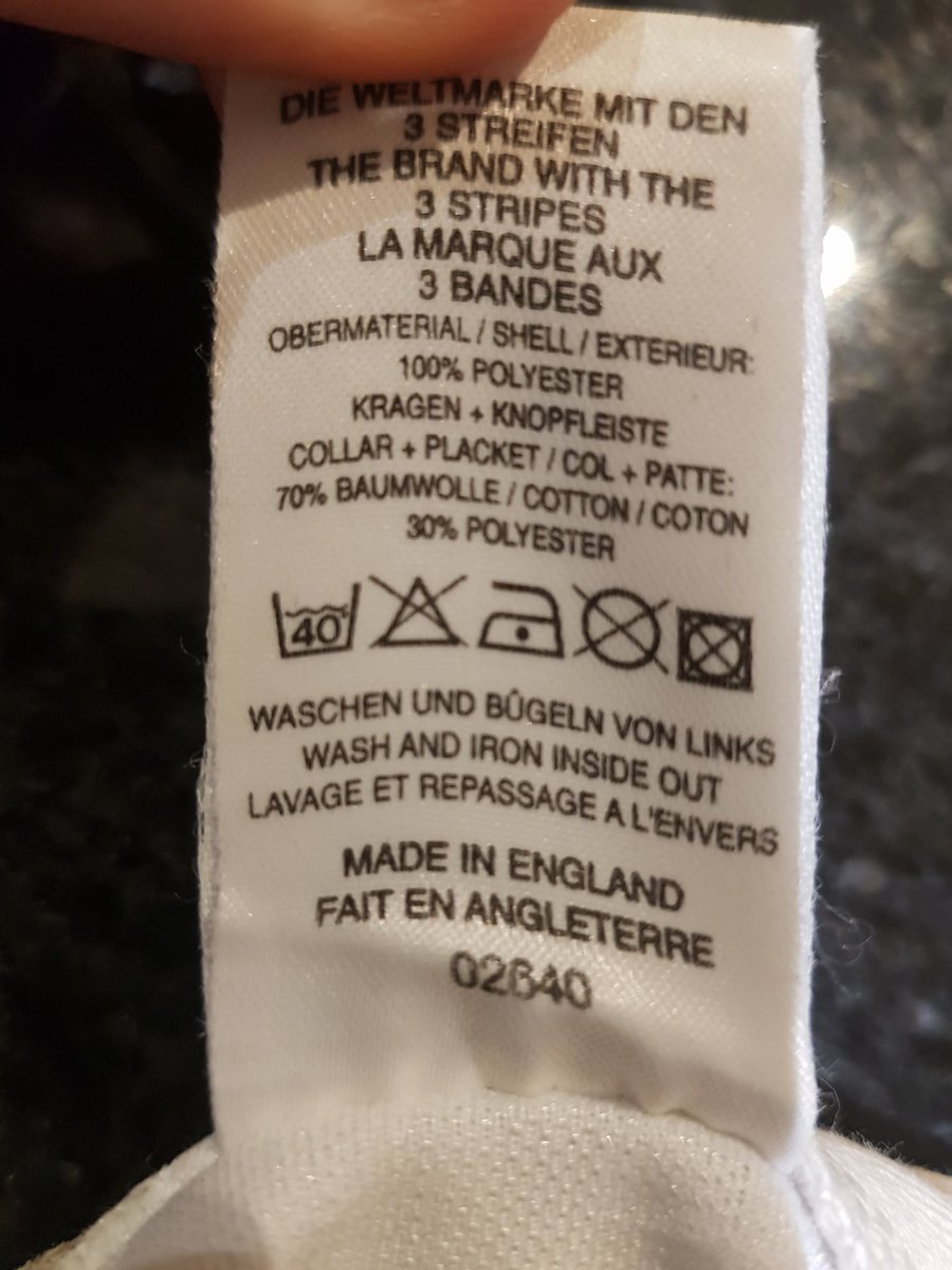 Nigeltails's tweet photo. @ShirtsInTheShed hey sorry to bother you. Figured you'd be the expert to ask! I got my hands on a 95/96 LFC away jersey and can't tell if it's the real deal or not. Only have the label to work off. Is there anything else I should check for? https://t.co/iXBRMpqh6j