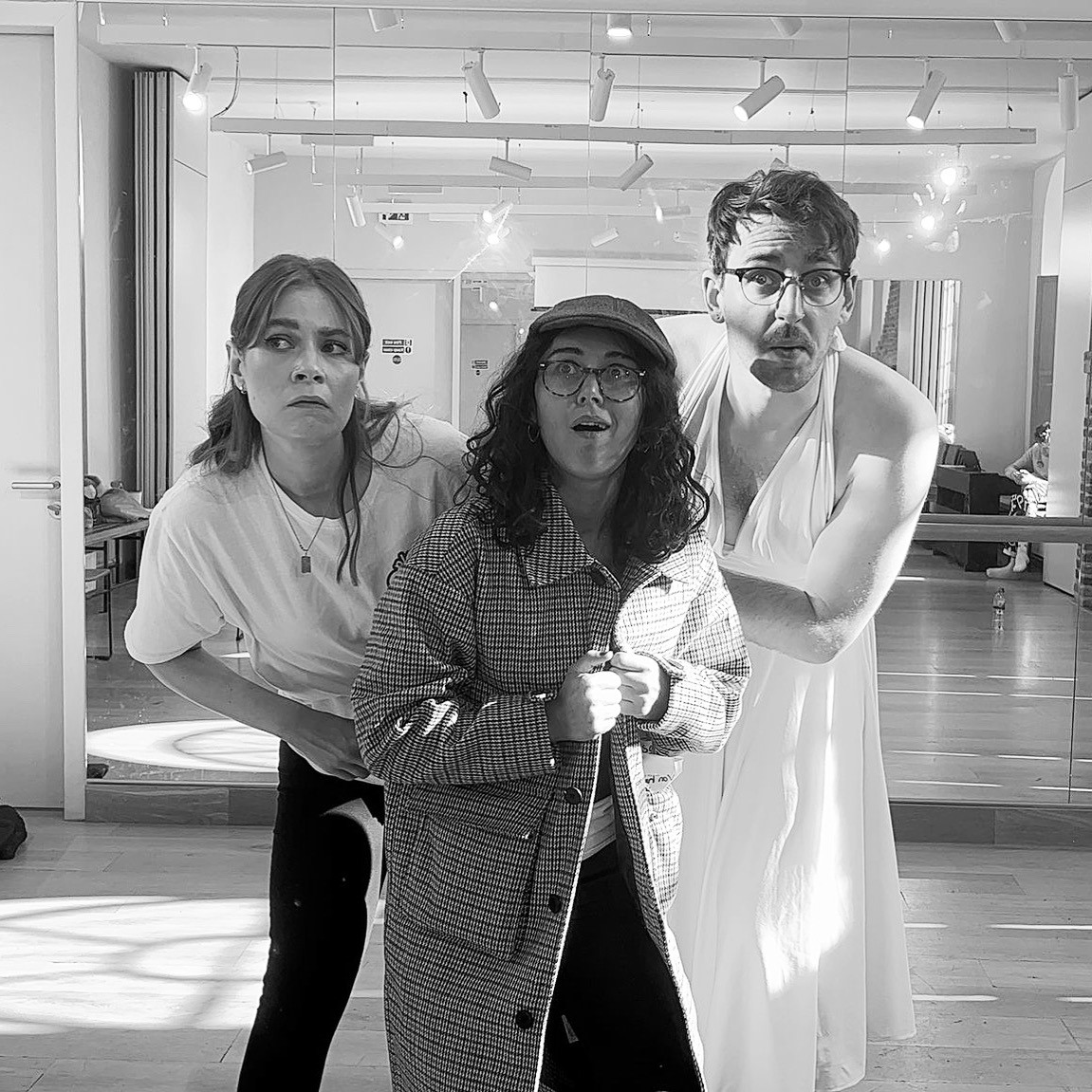 Henrrry's tweet photo. Looking forward to #NOSFERATU opening next week!! 🧛‍♂️🧛‍♂️ 

Oct 26-31, 7pm at the @EtceteraTheatre 🎃🎃

Tickets via link in bio!! 🎟️🎟️ https://t.co/HA2vdrAd65