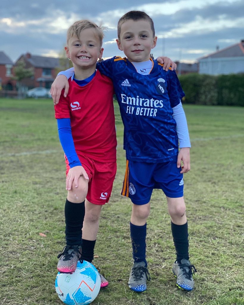 Football Sharks 🦈 tweet media