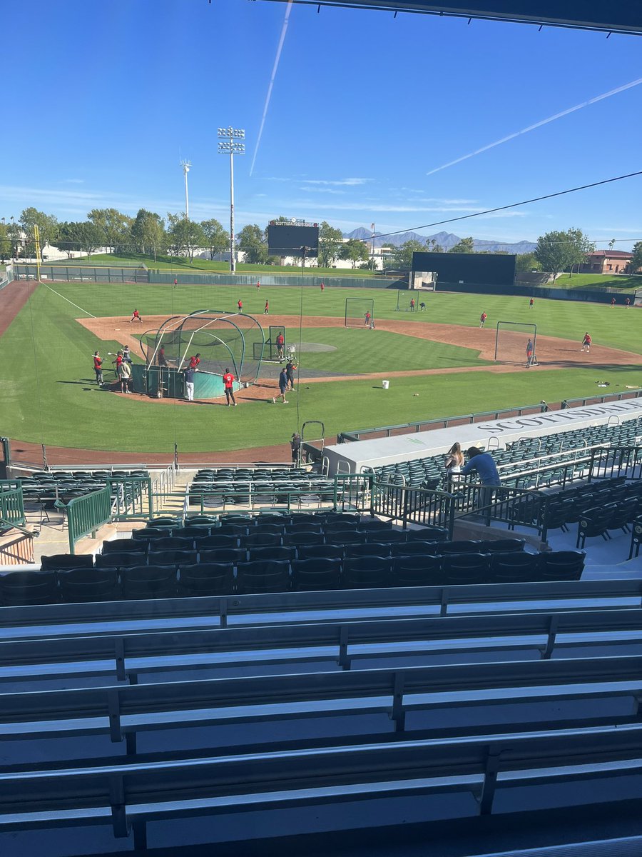 laurenrachell_'s tweet image. Another day another ballpark. Out at Scottsdale Stadium again today with @calebawiley @dmachaj_13 and @GraceEd_sports covering the @MLBazFallLeague Scorpions vs Solar Sox for @sportscronkite