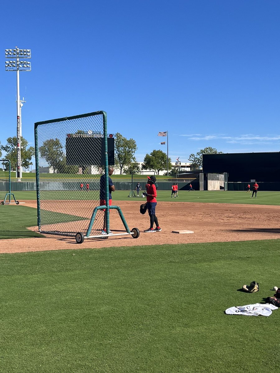 laurenrachell_'s tweet image. Another day another ballpark. Out at Scottsdale Stadium again today with @calebawiley @dmachaj_13 and @GraceEd_sports covering the @MLBazFallLeague Scorpions vs Solar Sox for @sportscronkite