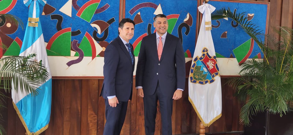 Vicmpacheco's tweet photo. ¡Ya puedes volar de manera directa a Guatemala con @arajetairlines todos los martes, miércoles, viernes y domingo porque sin duda alguna, Guatemala es asombrosa e imparable! 🇬🇹✈️ #arajet #vamoArriba #Guatemala #GuatemalaAsombrosaeImparable #vueladirecto #bajosprecios https://t.co/PZlgezjW4a