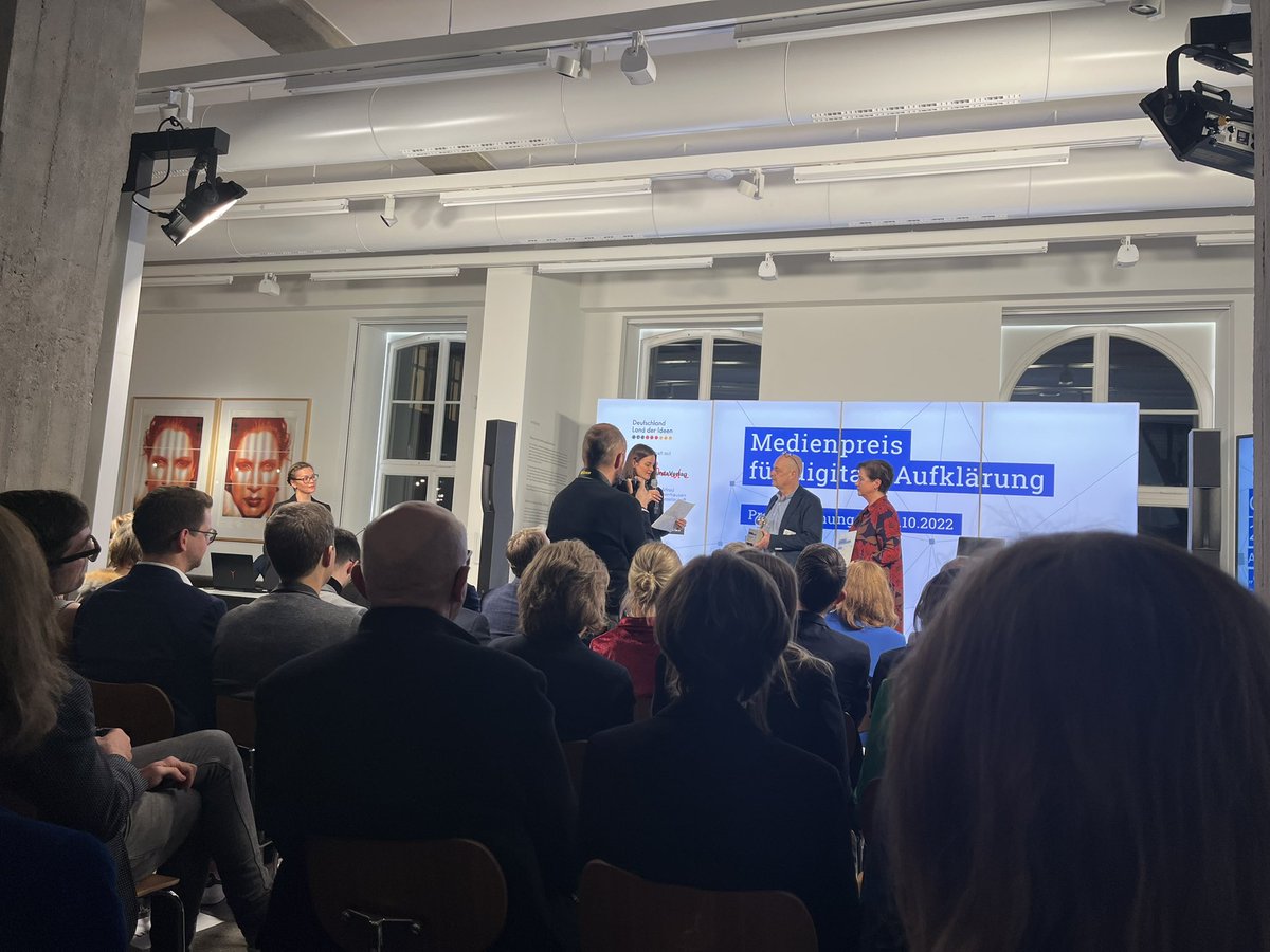 ADVICE PARTNERS (@advice_partners) on Twitter photo Heute wird der #medienpreisdigital vom <a href="/Land_der_Ideen/">Land der Ideen</a> verliehen. Aus über 100 Beiträgen zur digitalen Transformation werden die besten zur #digitalenSouveränität in Berlin prämiert. #PalaisPopulaire <a href="/GraylingDE/">Grayling Deutschland</a> Heute wird der #medienpreisdigital vom <a href="/Land_der_Ideen/">Land der Ideen</a> verliehen. Aus über 100 Beiträgen zur digitalen Transformation werden die besten zur #digitalenSouveränität in Berlin prämiert. #PalaisPopulaire <a href="/GraylingDE/">Grayling Deutschland</a>