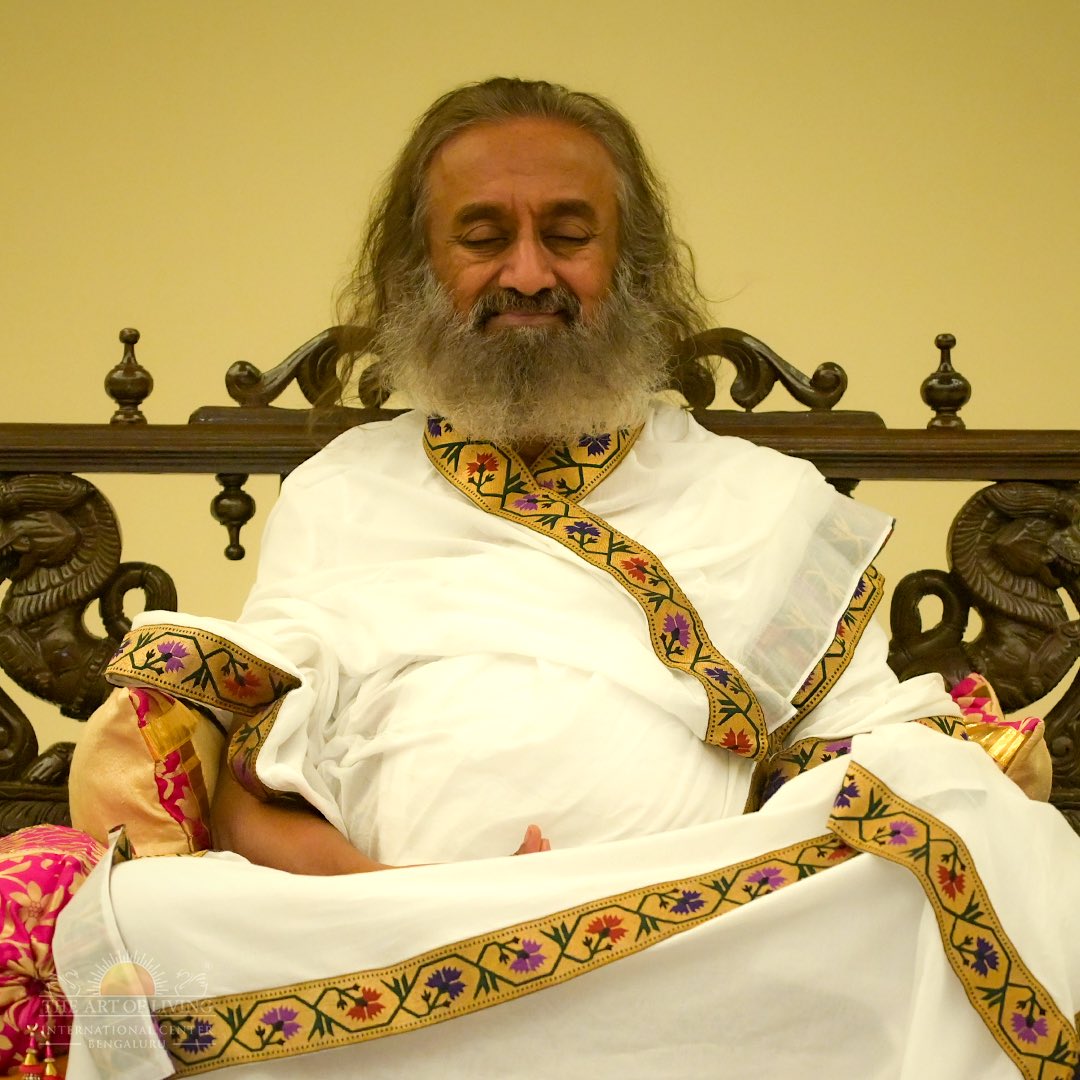 BangaloreAshram's tweet image. An evening of music &amp;amp; knowledge in presence of Gurudev @SriSri earlier today, with Vishalakshi Mantap as the venue after a long time, at The Art of Living International Center, Bengaluru.