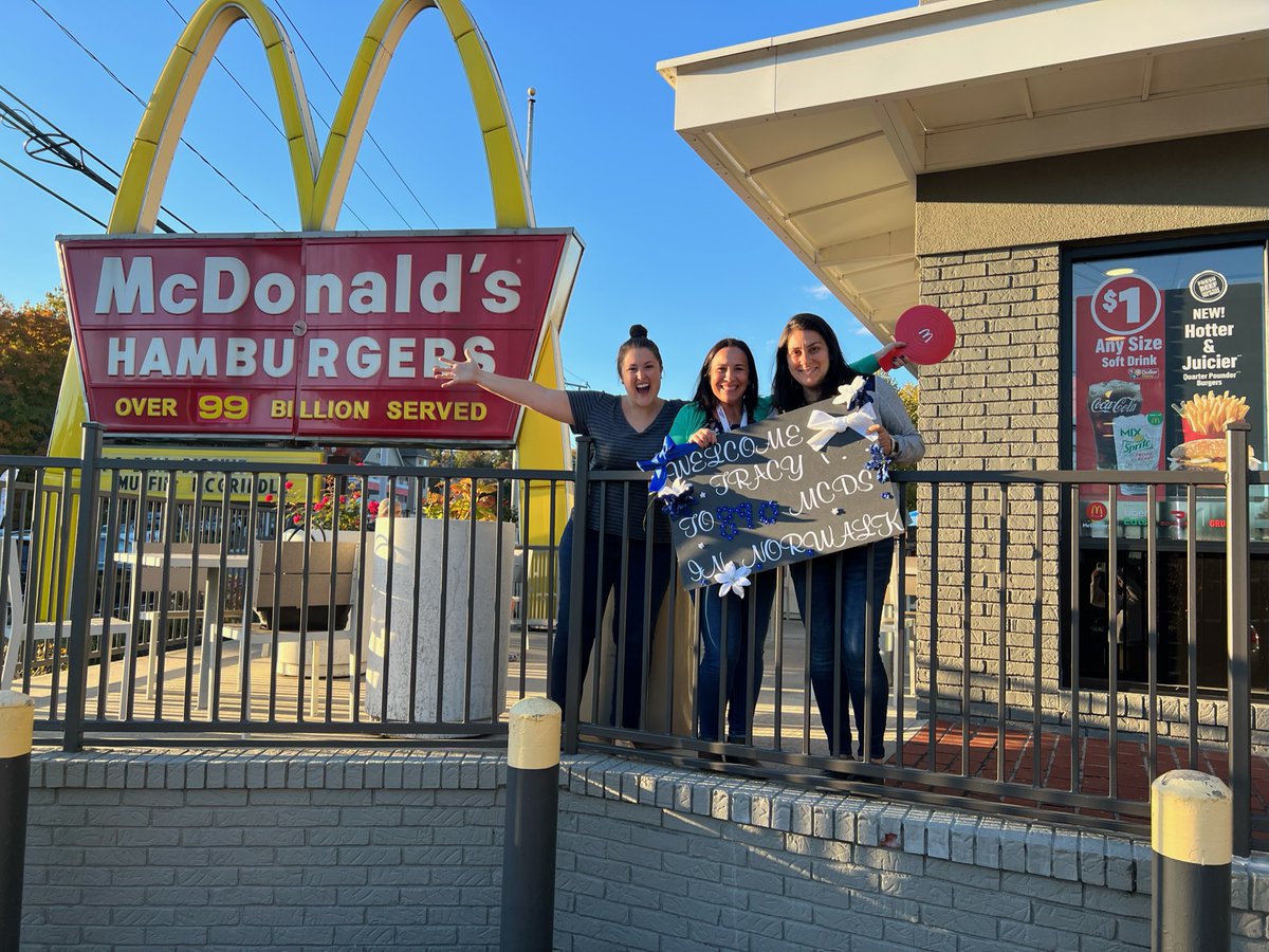 TraceyMagnet_CT's tweet photo. Success in the classroom starts with strong community relationships! Thank you to @McDonald's on Main Ave for being neighborly and hosting our McTeacher's Night fundraiser! @NorwalkPS #norwalkpublicschools #norwalkct #traceycubs #showyourprint https://t.co/6X27BTiZwG