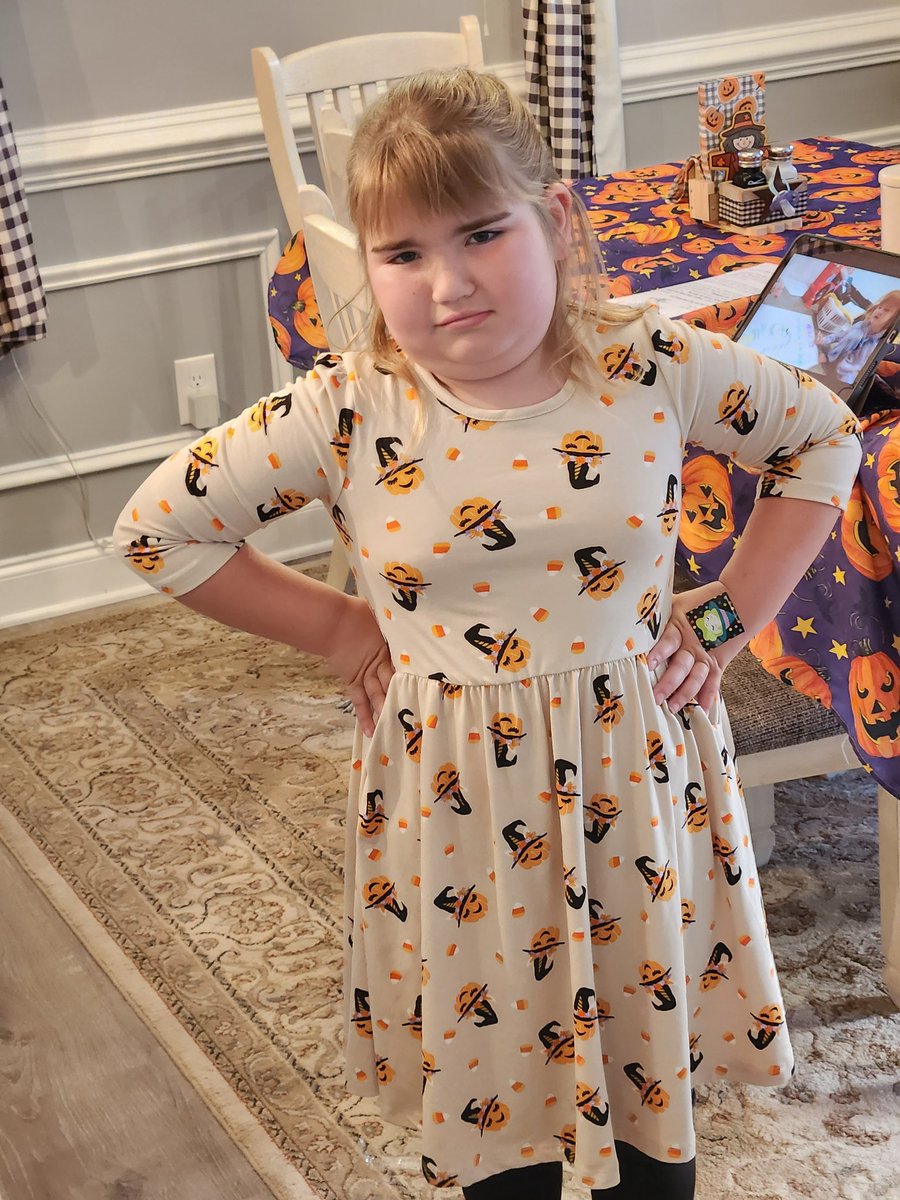 kellydorbit's tweet photo. She was not into pictures this morning. But today was wear Orange Day.🧡

#bcpsbullyingpreventionweek #bcps https://t.co/IvHO9bMO7B