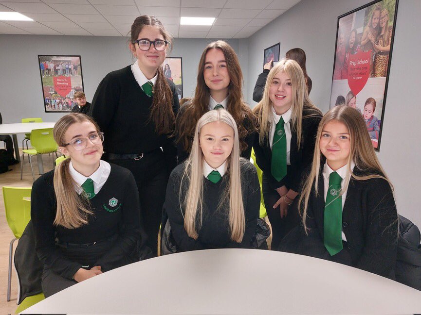 YsgolGwynllyw tweet picture