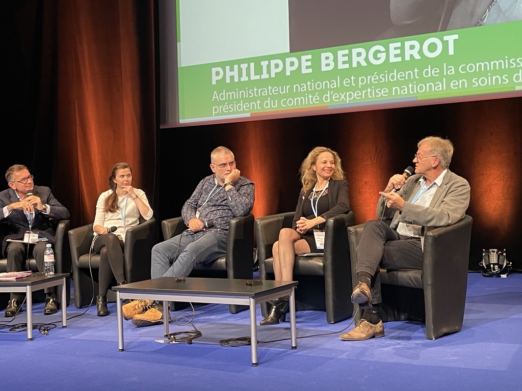 [#CongresAFSOS]🎤Ravis de coanimer l’ouverture du 14e congrès d’<a href="/AFSOS_officiel/">AFSOS</a> sur un thème phare pour la Ligue : la réduction des inégalités grâce aux #soinsdesupport de grande proximité.

🔎Nos Espaces Ligue offrent partout en 🇫🇷 des soins de support.➡️ lc.cx/DCULWk