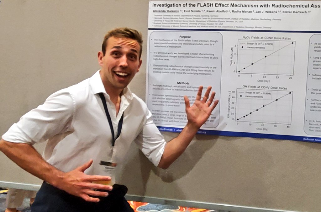 Schueler lab represent #RadRes2022 #speaker #poster #FLASHpose