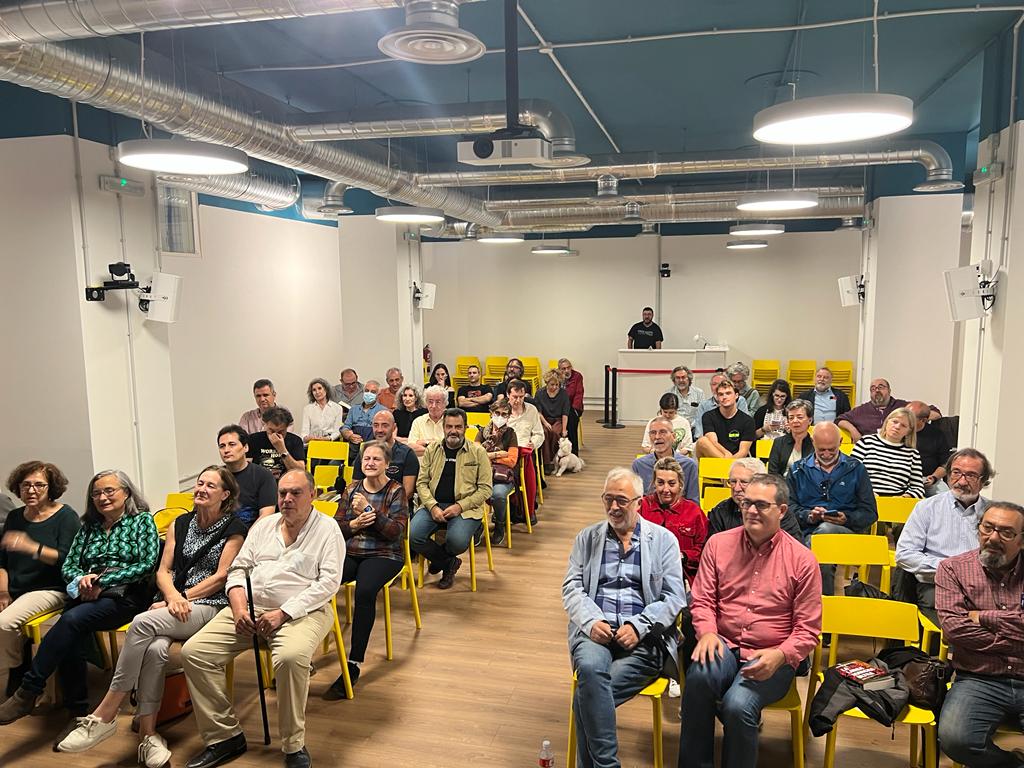 Roca Editorial tweet media