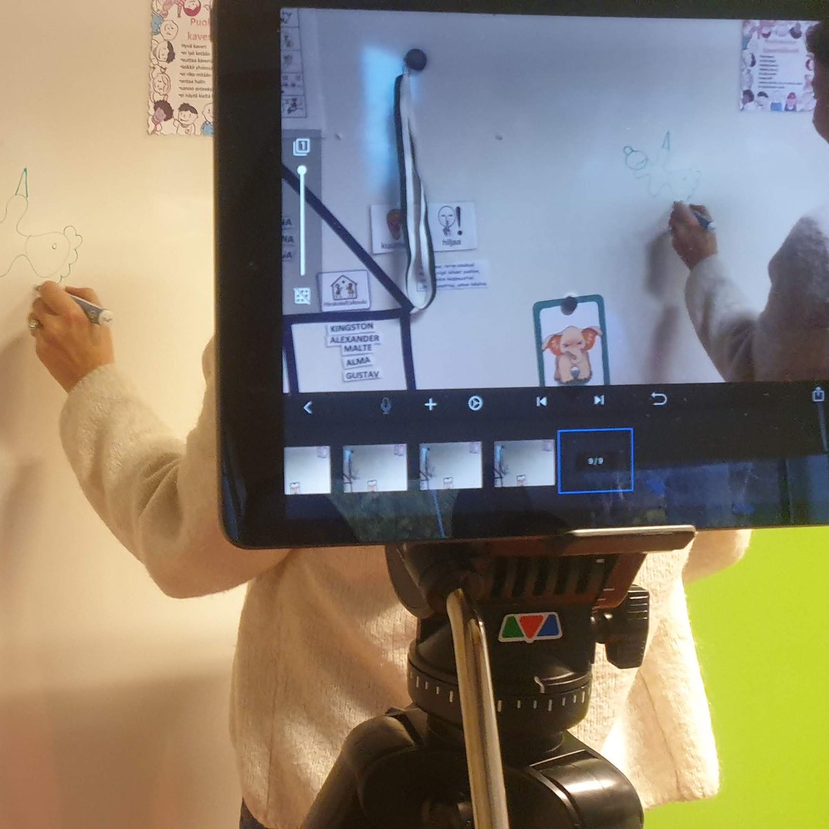 En rolig eftermiddag på Språkskolans förskola med hela personalgruppen där vi pratade om och provade på olika sätt att jobba med barnens digitala kompetens.