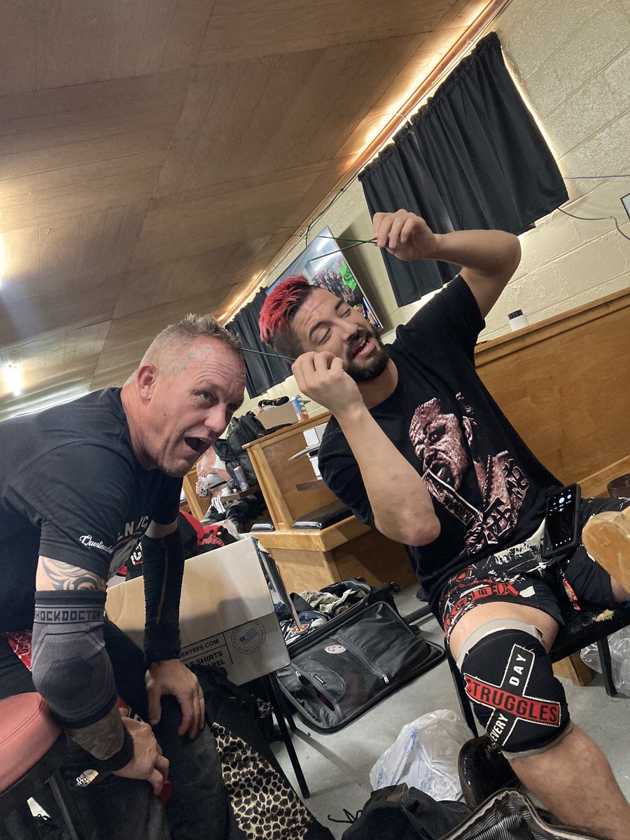 DarrenMcCarty4's tweet photo. @theakiraway Happy Birthday Bro #deathsamurai. Bro from another mofo 🙏👊❤️🔥

Can always count on you bro https://t.co/YZUhYoL1sC