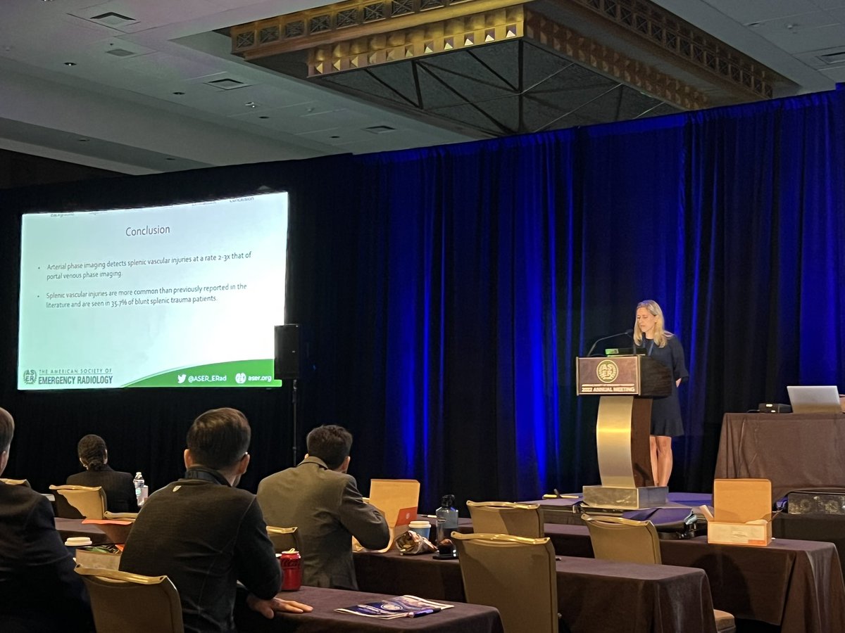 EmergRad's tweet photo. “Arterial phase detects splenic vascular injuries at a rate 2-3x (that of venous phase), and these injuries are more common that previously reported”.
Dr. @CLebedis concludes the #ASER multi-center blunt #splenic trauma study #ASER2022
@ERadSociety #Erad #radiology #radres #ED https://t.co/2STvrsIwSD