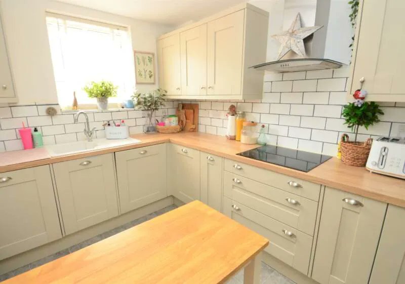 Seddons Estate Agent Devon tweet media