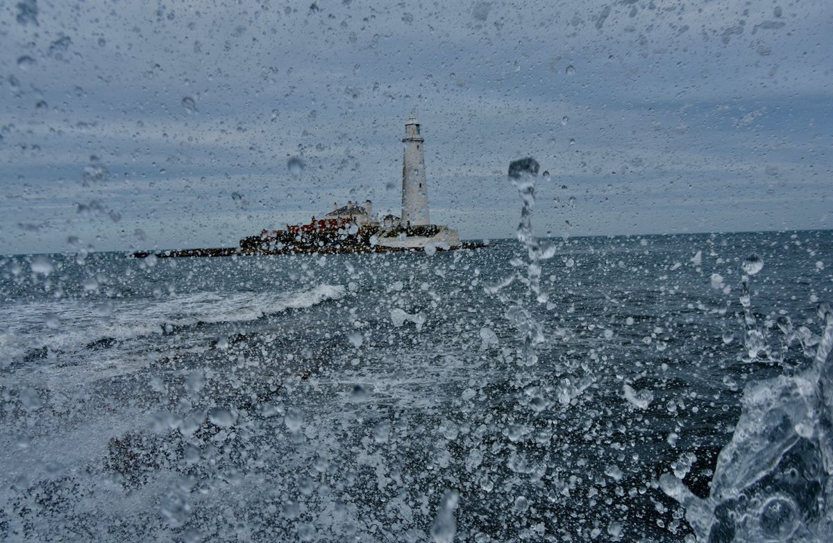 Waves at St. Marys Light house
#nature #sea #stmaryslighthouse #Northumberland #tynemouth #NorthEast #ocean #northsea #nikon #nikonphotography @UKNikon