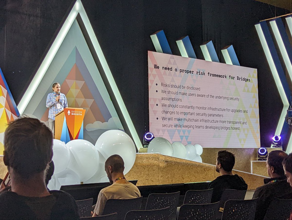 SkyEcosystem's tweet image. 1 week back in time, we were enjoying #DevconVI

Today, it&apos;s the time to remember, reflect, and thank everyone who was involved in this experience

We had an important presence during Devcon, and it couldn&apos;t have been better

Maker&apos;s @EFDevcon highlights are here

↓🇨🇴