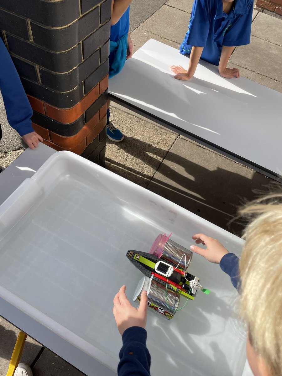 RPPS_DHead's tweet photo. What a week! Well done @RPPS_Science and @RPPS_Eco for all that you have done in creating a truly magical week for our children. #RPPS #Growth #Science #OurFuture https://t.co/4L1uVtaiG4