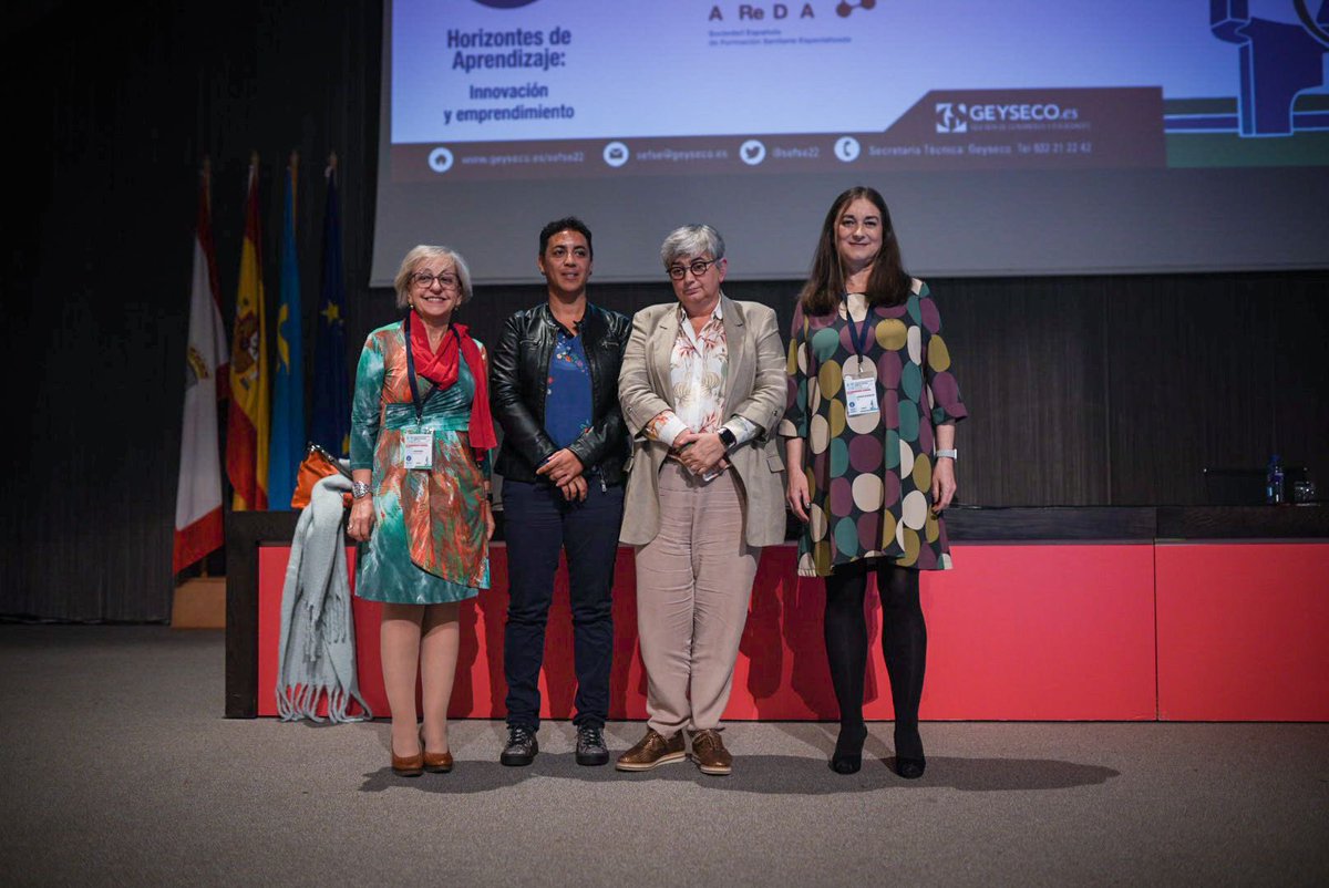 sefseareda's tweet photo. Inauguración oficial del VI Congreso.Inaguran la Directora de Calidad, Transformación y Gestión del Conocimiento de @astursalud Tania Cedeño, La Alcaldesa de Gijon Ana González,  la Presidenta de @sefseareda MªJosé Cerqueira y @analozanob Presidenta del Comité organizador https://t.co/tyK4xyvBpr