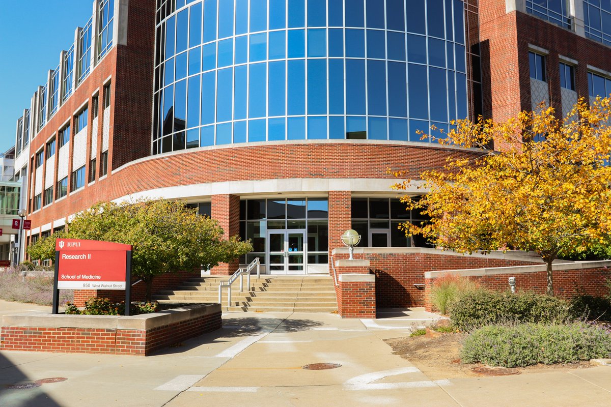 IUDeptPeds's tweet photo. We are FALL-ing in love with our campus! Especially @IUWellsCenter and @RileyChildrens 
Photos by Sydney Gendron @sydney_gendron https://t.co/RVC6cWxNtR