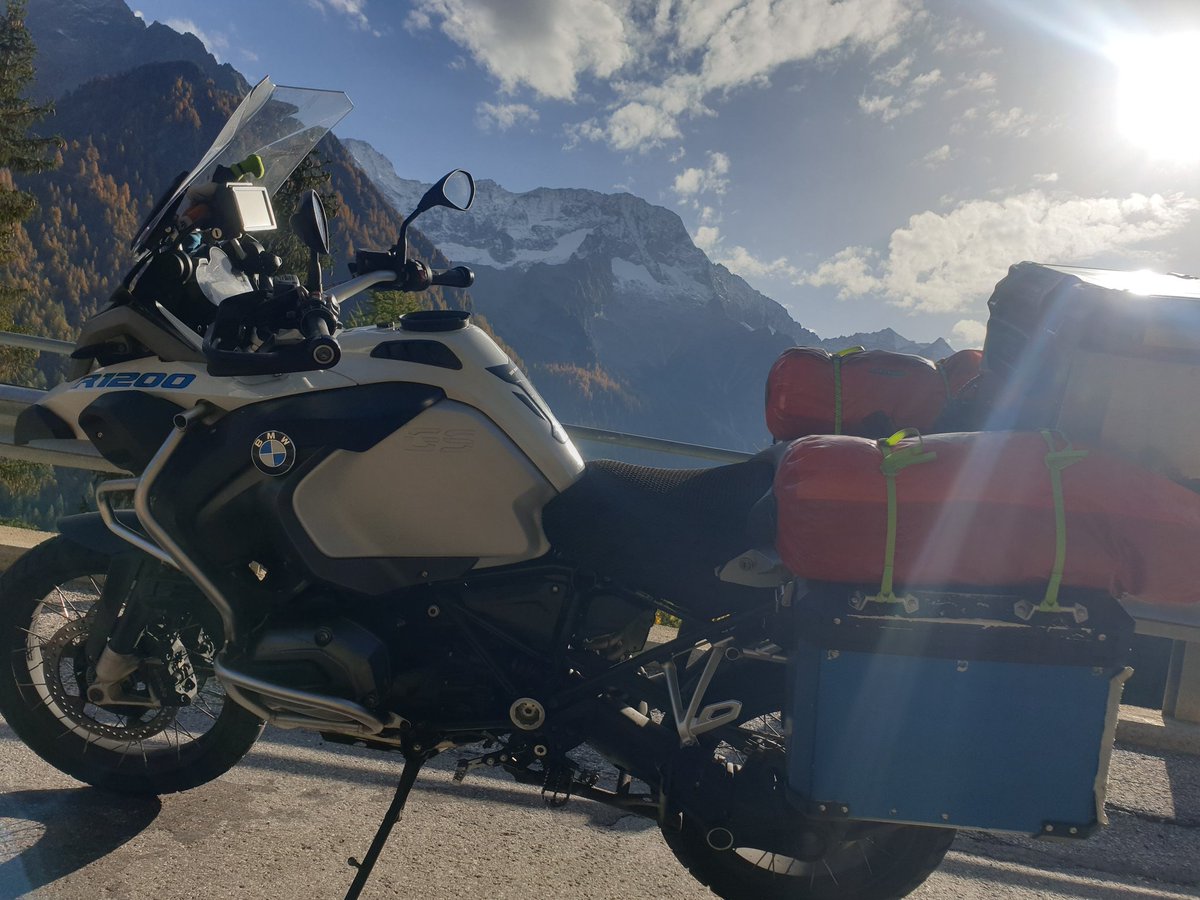 #italy #valdisole #October2022 #motorcycle @Pidcock_mcs 
<a href="/BMWMotorradUK/">BMW Motorrad UK</a>
So bike was repaired &amp; serviced a couple of weeks ago , now hit 75k miles, still enjoying the miles with the good lady 2 up. #touring #r1200gsa #2015