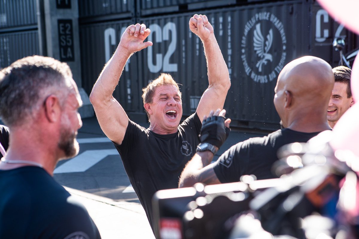 TheKennyJohnson's tweet photo. All new episode Friday Gonna be kinda epic @CBS @swatcbs @SPTV https://t.co/J2CEYk9YAE