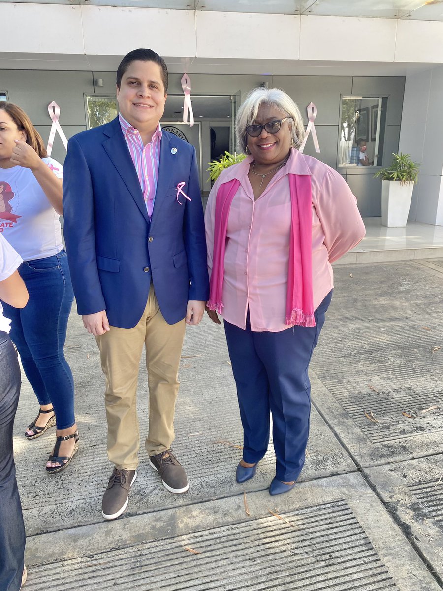 ramonpimentelrd's tweet photo. 📍Casa Nacional @miprd
Hoy estuve acompañando a mis queridas compañeras de #FEDOMUSDE encabezada por su presidenta Amancia de la Cruz en su gran operativo en el #DiaMundialDelCancerDeMama
Positiva iniciativa en favor de todas las mujeres dominicanas. @mijrd2024 #JRD https://t.co/245FpHQjt9