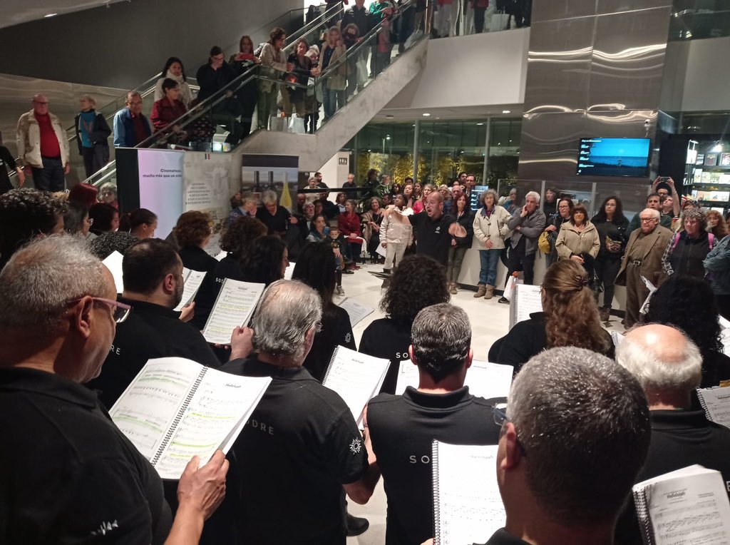 Somos mucho más que un cine o un archivo, somos miles de personas aficionadas al cine y comprometidas con salvaguardarlo que a lo largo de 70 años conservamos más de 20 mil películas que son Patrimonio Histórico Nacional 

¡Gracias! 🥹💜