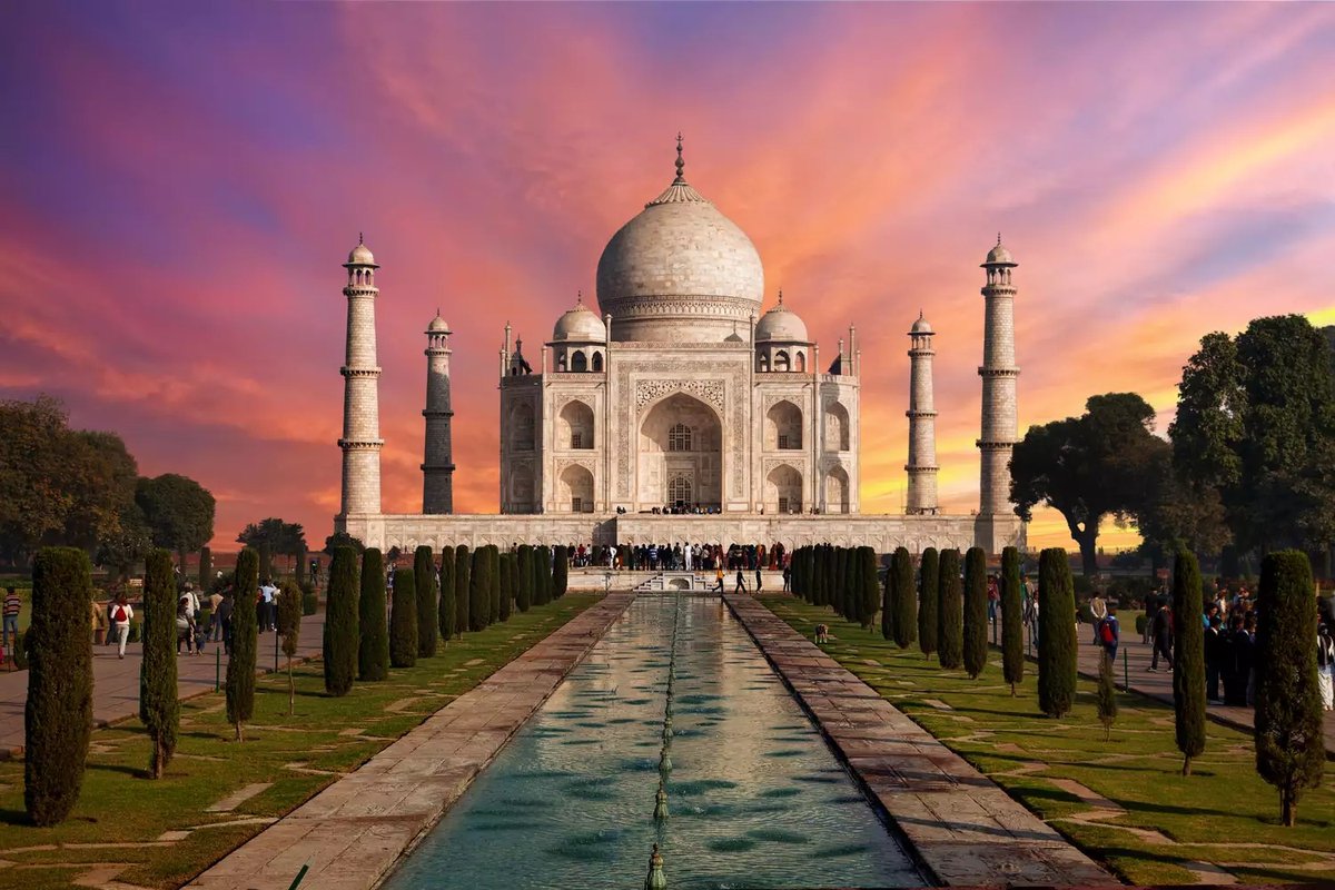 Did you know the myth of the Taj Mahal?

According to legend, it was built by Emperor Shah Jahan in honor of his beloved third wife Mumtaz Mahal, who died giving birth to their fourteenth child.
1/3
#tajmahal #india #curiosity #travel #travelling
