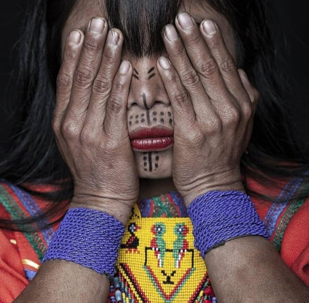 GuzmanAvanza's tweet photo. Los Embera son los descendientes directos de Los #Quimbaya, quizás la Nación con la orfebrería precolombina más sofisticada. 

Hoy son un pueblo despojado y cargado con todas las violencias posibles, sumado a una alcaldesa y secretarios de gobierno que han burlado su dignidad. https://t.co/nBIAAh84sD