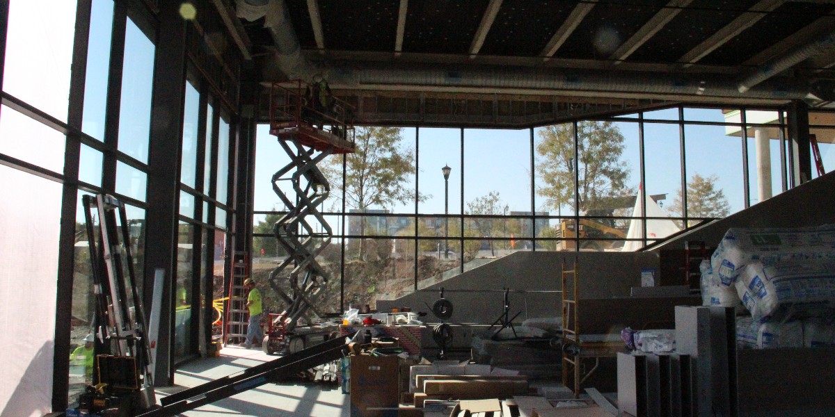 MidAmCarpenters's tweet image. The new Johnson County Public Library in Olathe, KS, is taking shape. An intricate project like this is a perfect fit for Union Carpenters, the brightest bunch in the building trades! 💪😎
#WeBuildStrong #UnionProud #MidAmCarpenters