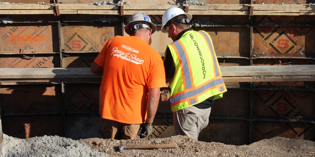 MidAmCarpenters's tweet image. The new Johnson County Public Library in Olathe, KS, is taking shape. An intricate project like this is a perfect fit for Union Carpenters, the brightest bunch in the building trades! 💪😎
#WeBuildStrong #UnionProud #MidAmCarpenters