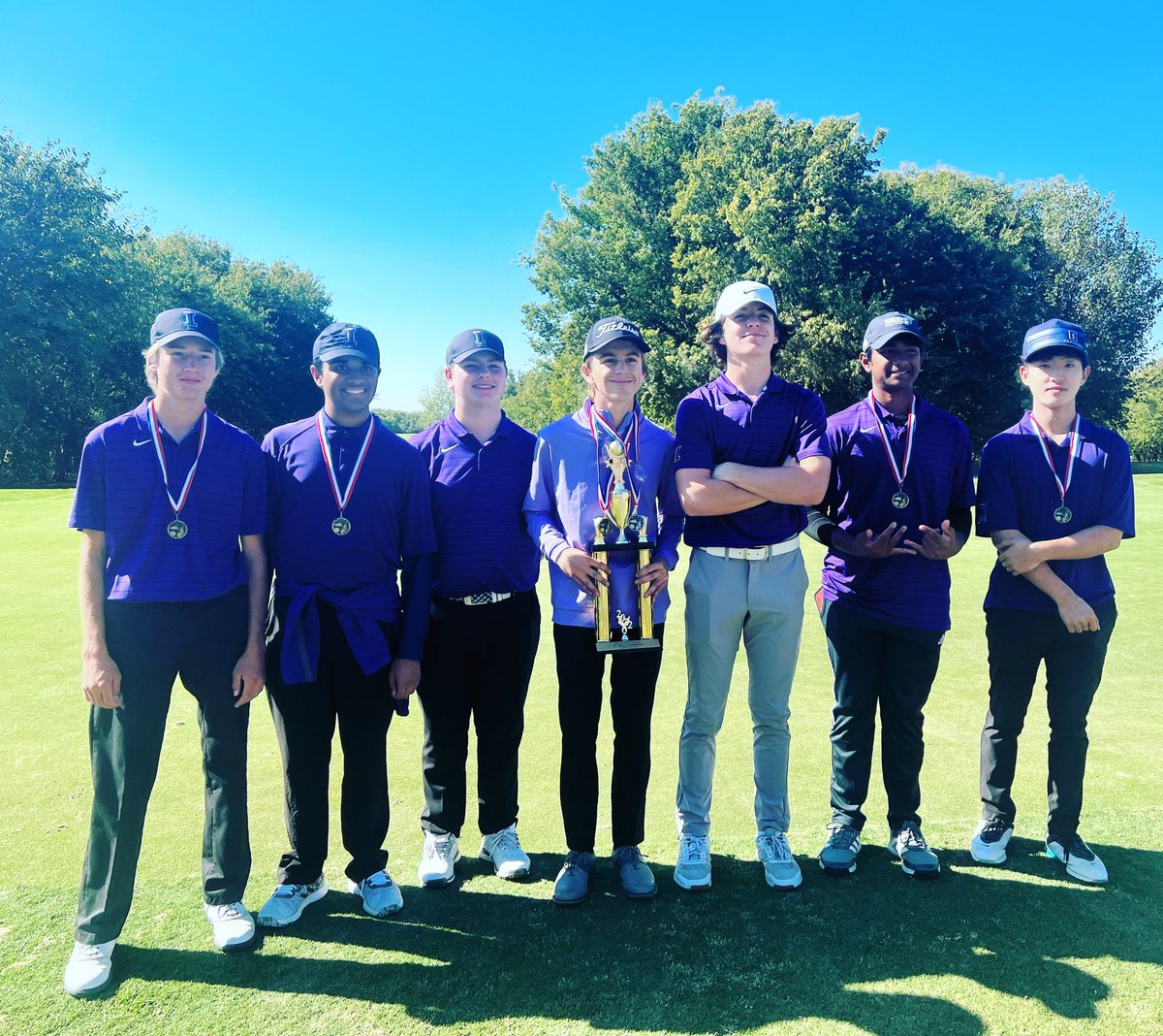 IHS Knights Golf tweet media