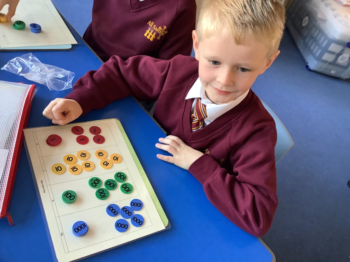 AllSaintsTraff's tweet photo. Using our place value counters in year 4 to help with column addition #mathematicians #columnaddition #exchange https://t.co/dOLxHByXY9