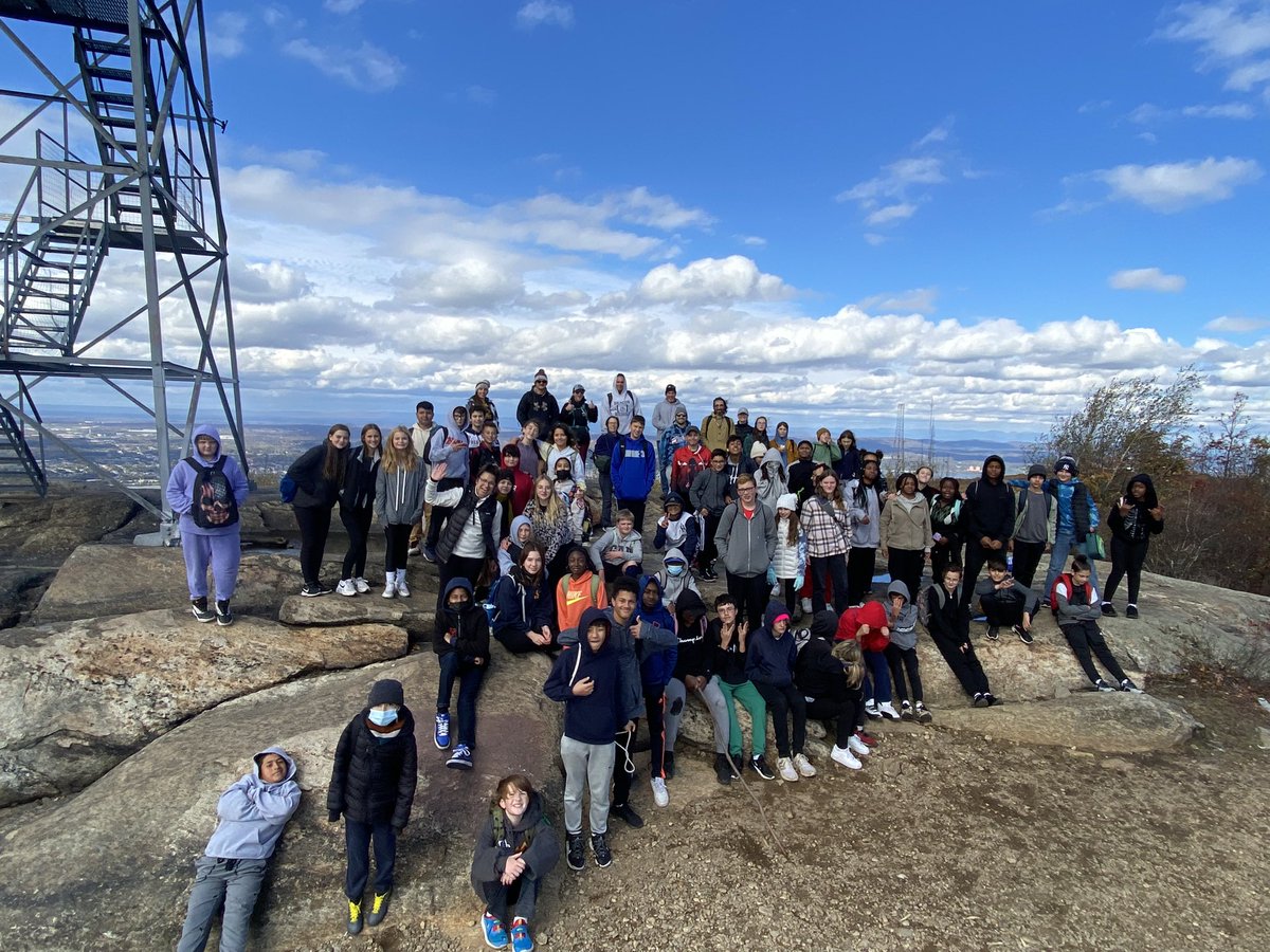 RomboutMS's tweet photo. Today our 7th graders went on their Hiking and Swimming Field Trip! Thank you @RomboutPE! @BCSDBulldogs https://t.co/HyyQrGhIuv