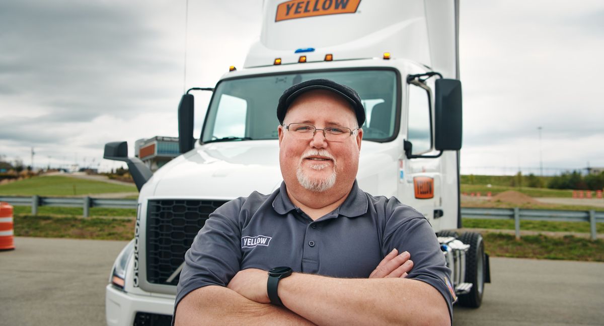 Yellow_Trucking's tweet photo. Here at Yellow, we want to thank each and every one of our safety trainers and the value they bring to the program. 

Read @TransportDive's feature on our training academies: https://t.co/qlfoGprOpy

#Yellow #OneYellow #Trucking #LTLTraining #TruckerDriver https://t.co/OwLw198zK4