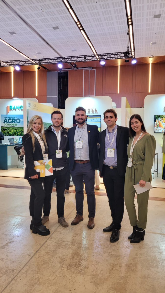 gonzaloagusto's tweet photo. Primer día del Congreso Internacional de Maíz junto al equipo de Economía de la @BCCBA 
Jornada de disertaciones, aprendizajes, reuniones y encuentros con muchos actores de la cadena maicera 🌽🙌 https://t.co/1bO8i1XV8U