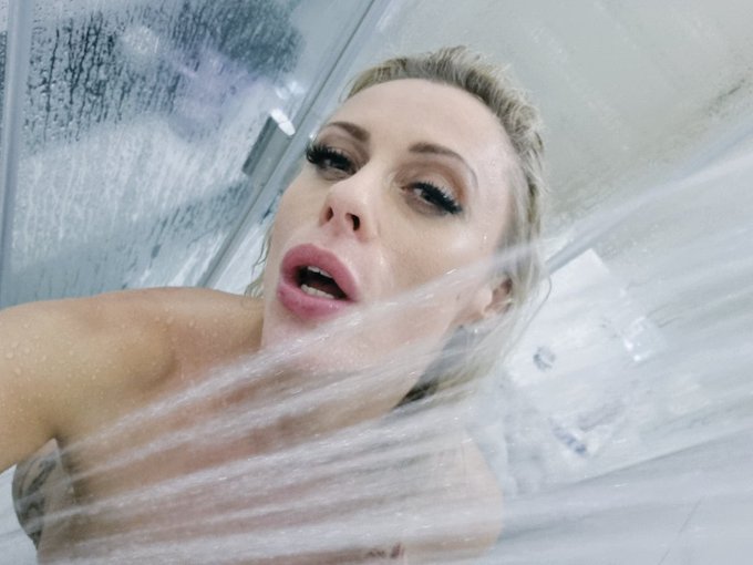Your queen has finished work and now ready for road off to VENUS BERLIN 😍😍🥰🥰🥰 https://t.co/pejtlnXmN<a href="/tag/doublepenetration"class="tags"><span>#doublepenetration</span></a>