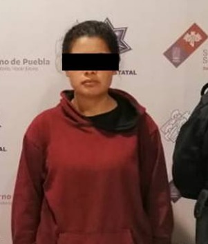 DiarioEpicentro's tweet photo. #UnoNuncaAprende | 🤦 #LaChacala cae por #segundaocasión en #Tehuacán; fue detenida por los uniformados a días de haber #abandonado los #separos
Nota completa: 👉 https://t.co/Fl2lOopr9z https://t.co/kRj7RcKNOo